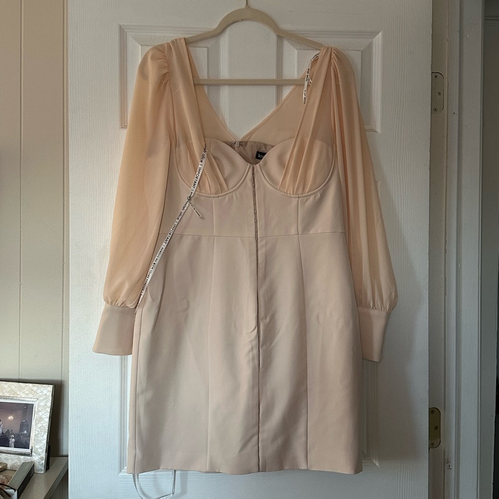 Lavish Alice Elegant Cream Puff Sleeve Dress - Picture 3 of 11